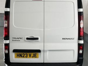 2023 Renault Trafic Panel Van - Image 4