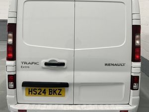 2024 Renault Trafic Panel Van - Image 2