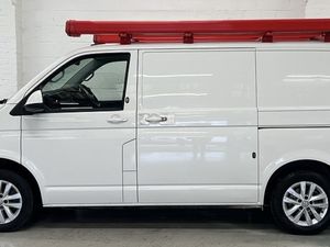 2021 Volkswagen Transporter Panel Van - Image 3