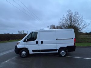 2023 Peugeot Boxer SWB Manual 48Kms Vat INC - Image 3