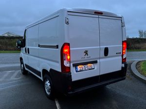 2023 Peugeot Boxer SWB Manual 48Kms Vat INC - Image 4