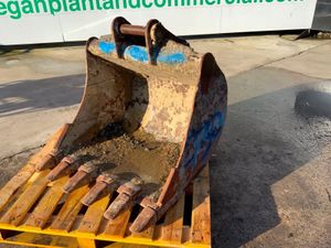 36" DIGGING BUCKET......50mm PINS .730-36 - Image 3