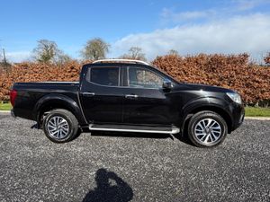 2016 Nissan Navara Tekna Auto 5 Seat Crewcab - Image 2