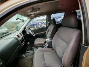 Isuzu D-Max TWIN CAB - Image 2