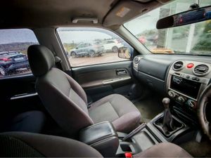 Isuzu D-Max TWIN CAB - Image 3