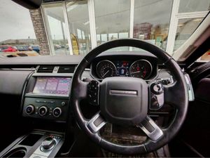 Land Rover Discovery MY19 3.0 SDV6 SE COM COMMERCI - Image 4