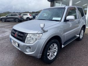 Mitsubishi Pajero SWB AUTO - Image 3