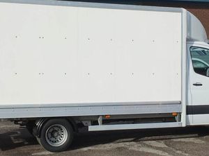 2022 Mercedes-Benz Sprinter Luton Box Van - Image 4