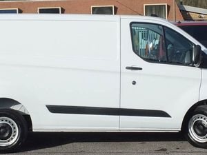 2023 Ford Transit Custom Panel Van - Image 4