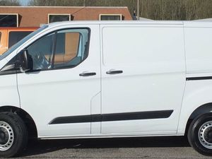 2023 Ford Transit Custom Panel Van - Image 3