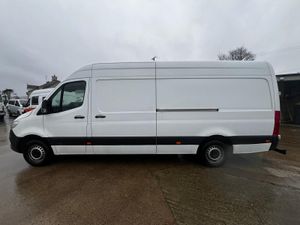Mercedes-Benz Sprinter 2022, LWB, RWD, FSH - Image 2