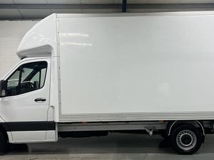 2022 Mercedes-Benz Sprinter Luton Box Van - Image 4