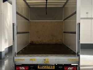 2023 Ford Transit Luton Box Van - Image 4