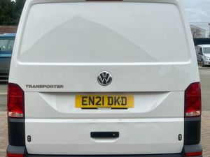 2021 Volkswagen Transporter Low Roof Panel Van - Image 3