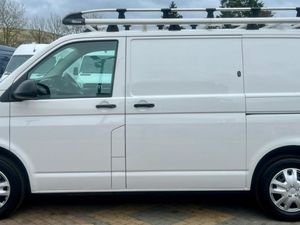 2021 Volkswagen Transporter Low Roof Panel Van - Image 2