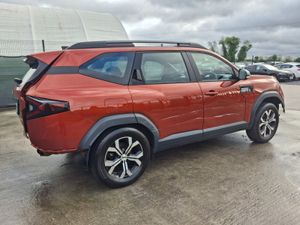 252 Dacia Bigster  Exspersion  1.2 Hybrid - Image 3