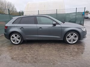 2015 Audi A3  1.6 Tdi - Image 2