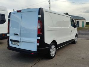 Renault Trafic 2021 - Image 2
