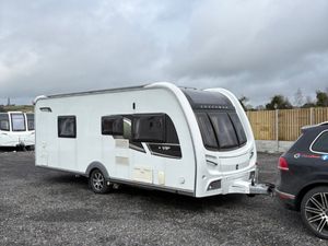 Coachman 4 Berth Twin Fixed Single Beds Caravan - Image 2