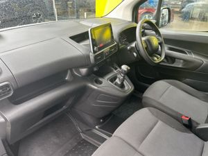 Citroen Berlingo LX BLUEHDI 100 MWB 65 650KG MY22. - Image 4