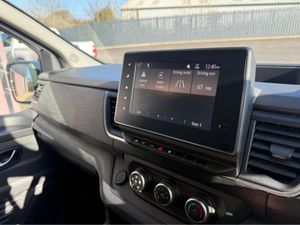 Renault Trafic HIGH SPEC… - Image 3