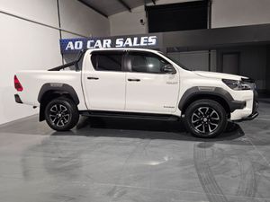 Toyota Hilux 2022 2.8 d4d invincible x 222 reg - Image 4