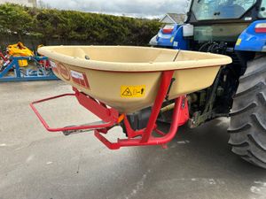 Vicon PS04 Fertiliser Spreader - Image 3