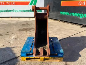 18" DIGGING BUCKET........80mm PINS    148wa. - Image 3