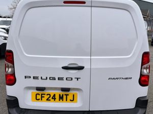 2024 Peugeot Partner Small Panel Van - Image 3