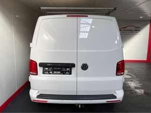 Volkswagen Transporter T30 HIGHLINE TDI P/V - Image 4