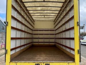 2021 Iveco Daily Luton Box Van - Image 2