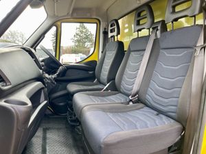 2021 Iveco Daily Luton Box Van - Image 4
