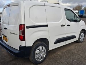 2022 Toyota ProAce City Small Panel Van - Image 4