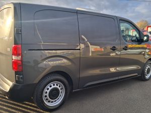 2022 Vauxhall Vivaro Panel Van - Image 3