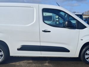 2020 Citroen Berlingo Small Panel Van - Image 2