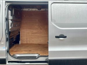 2023 Renault Trafic Low Roof Panel Van - Image 2