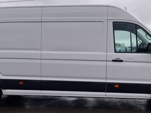 2022 Volkswagen Crafter Panel Van - Image 3
