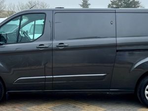 2023 Ford Transit Custom Low Roof Panel Van - Image 4