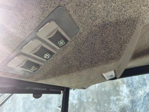 2018 John Deere 1026R Compact Tractor - Image 4