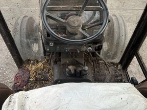 1988 Massey Ferguson 390 2wd - Image 3