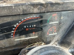 1988 Massey Ferguson 390 2wd - Image 2