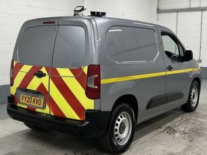 2020 Peugeot Partner Small Panel Van - Image 2
