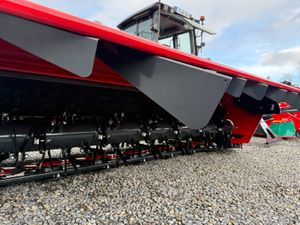 Kverneland 5087MT Butterfly Mowers - Image 4