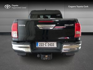 Toyota Hilux SR5 DOUBLE CAB 4DR - Image 4