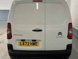 2022 Citroen Berlingo Small Panel Van - Image 2