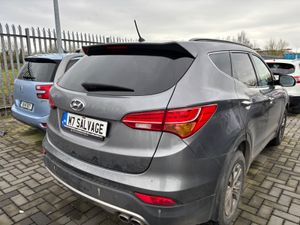 15 Santa -Fe 7seater Diesel 200km Drives - Image 3