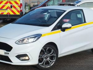 2021 Ford Fiesta Car Derived Van - Image 3