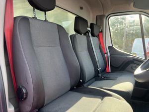 2022 Renault Master Curtain Sider Van - Image 3