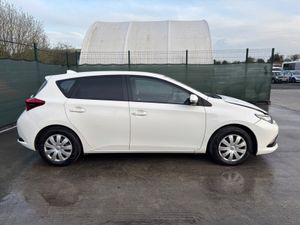 2018 Toyota Auris Light Damage - Image 4