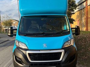 2022 Peugeot Boxer Luton Box Van - Image 3